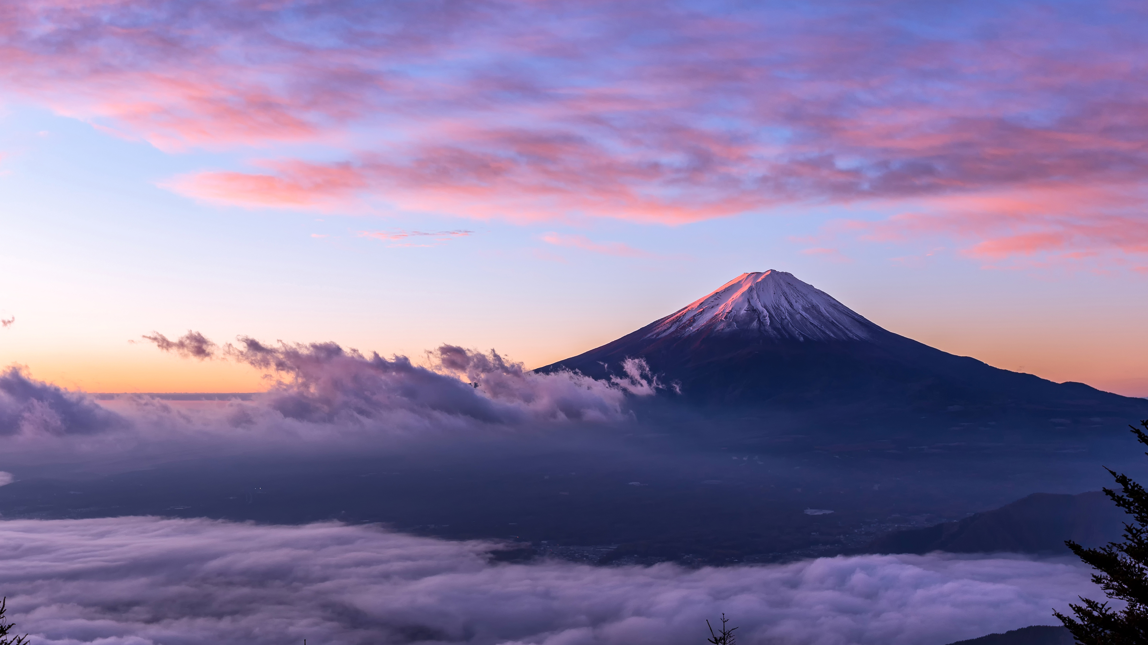 本州岛上的富士山, 日本 (© phutthiseth thongtae/Getty Images) 本州岛上的富士山, 日本 (© phutthiseth thongtae/Getty Images)