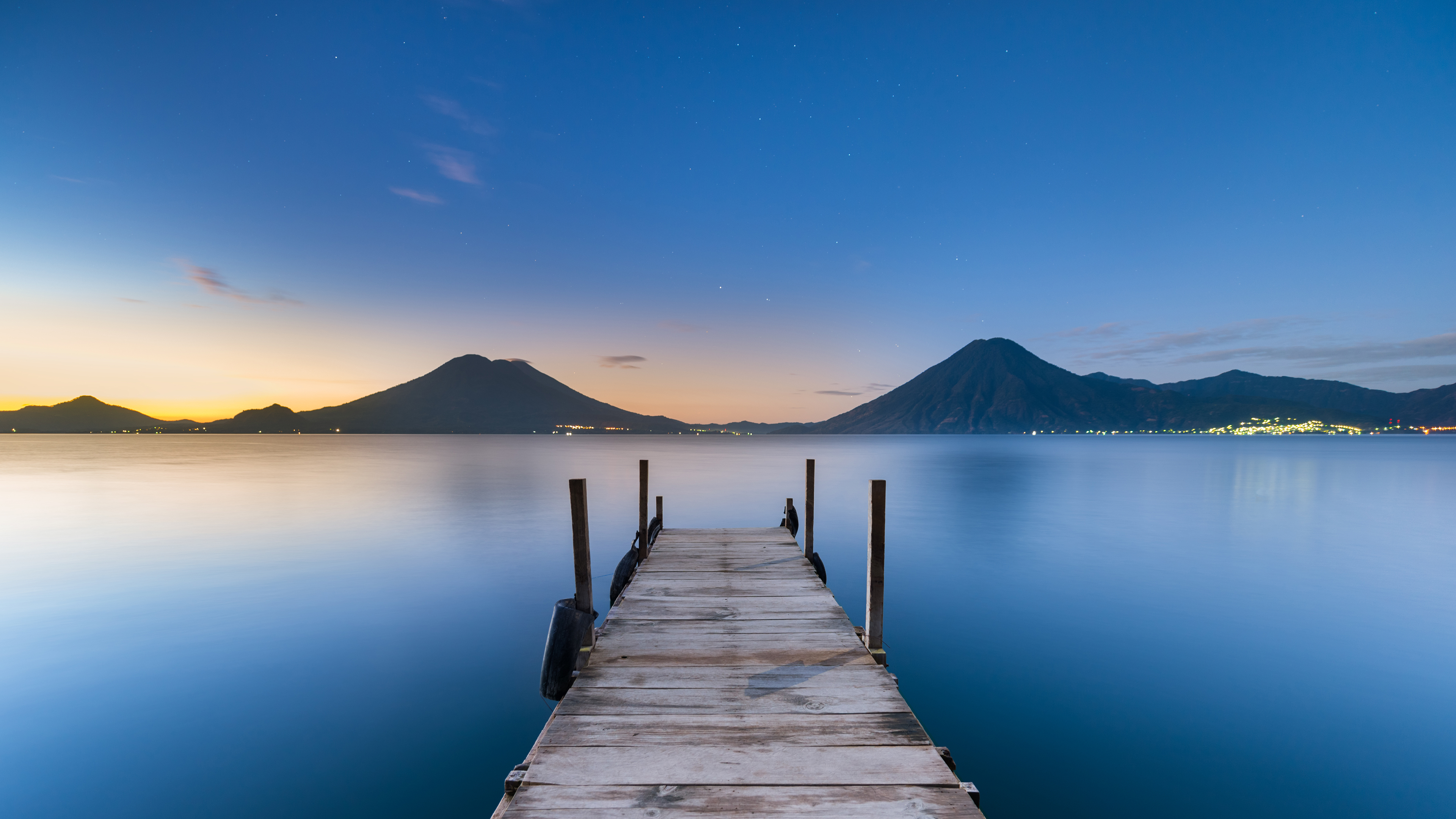 阿蒂特兰湖的日出,危地马拉 (© shayes17/Getty Images) 阿蒂特兰湖的日出,危地马拉 (© shayes17/Getty Images)