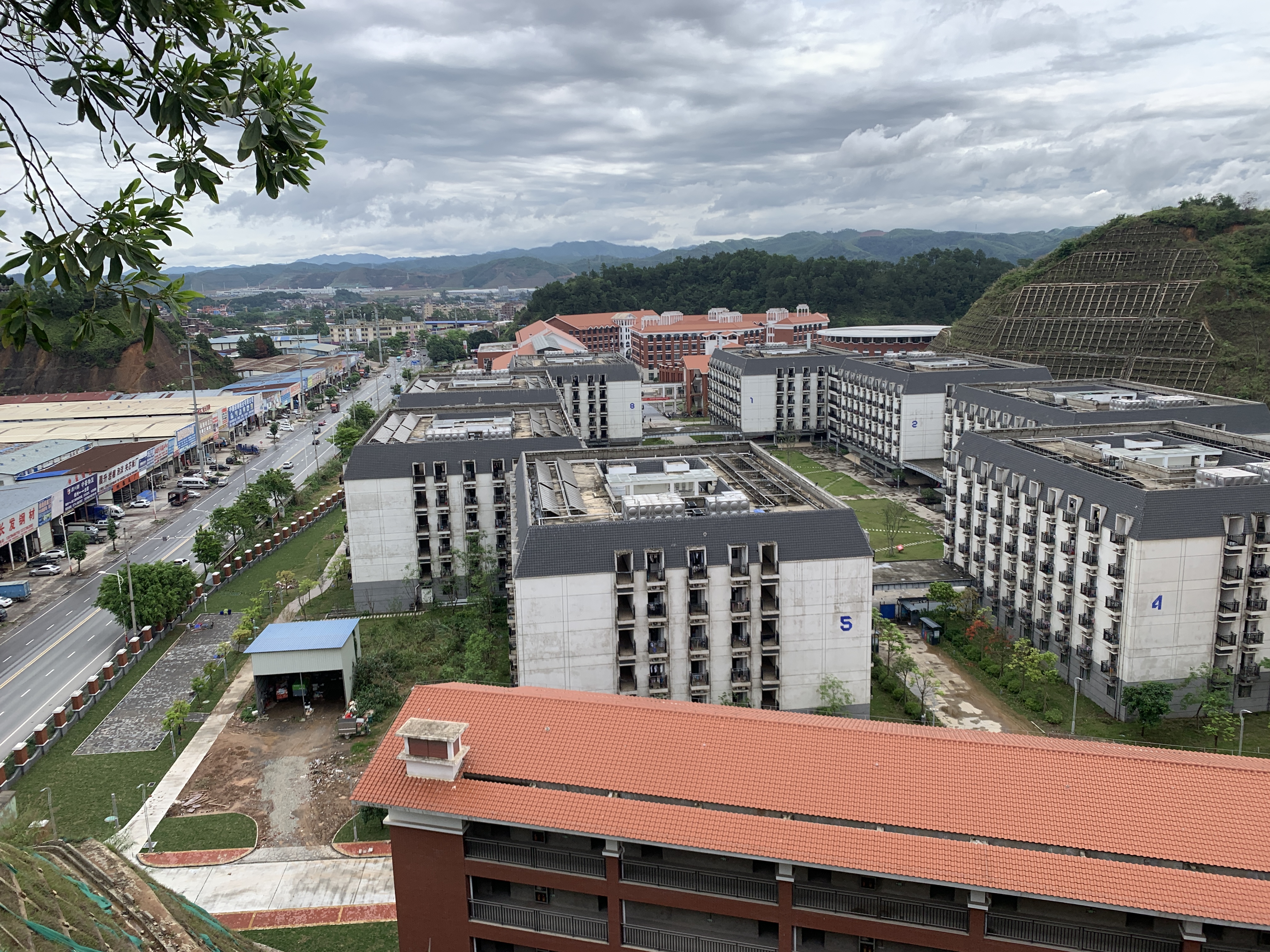2024年4月23日俯瞰梧州学院北校区